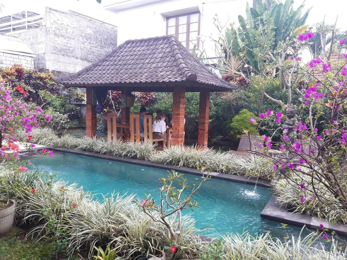 Gasthuis Nami House Hotel Ubud
